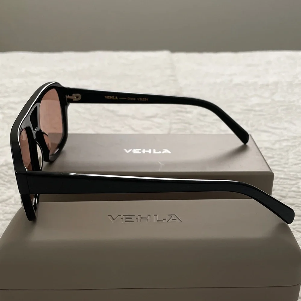 VEHLA DIXIE - BLACK/TOFFEE Sunglasses Brand New in Box with Plastic - Picture 5 of 6